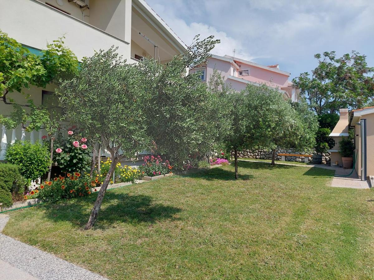 Apartments Vlašići Exteriör bild
